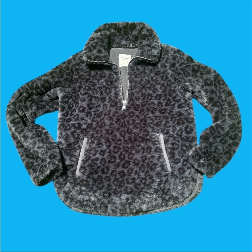 Abercrombie & Fitch Black Leopard Pullover